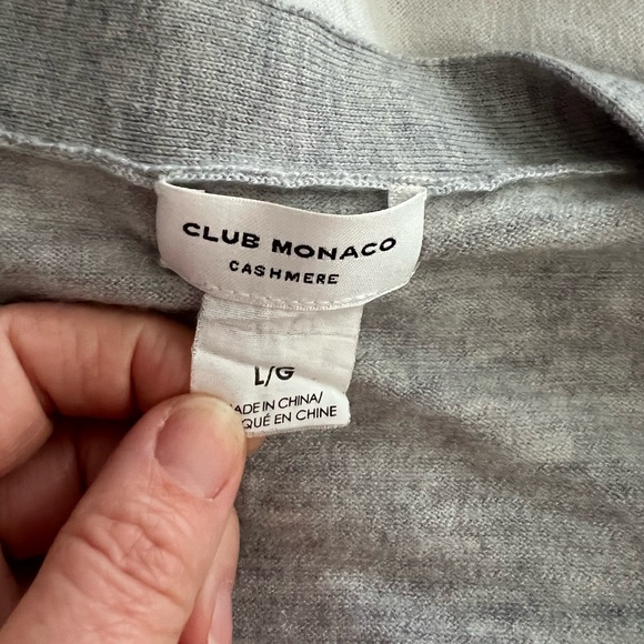 Club Monaco 100% cashmere cardigan size Large - Picture 3 of 4